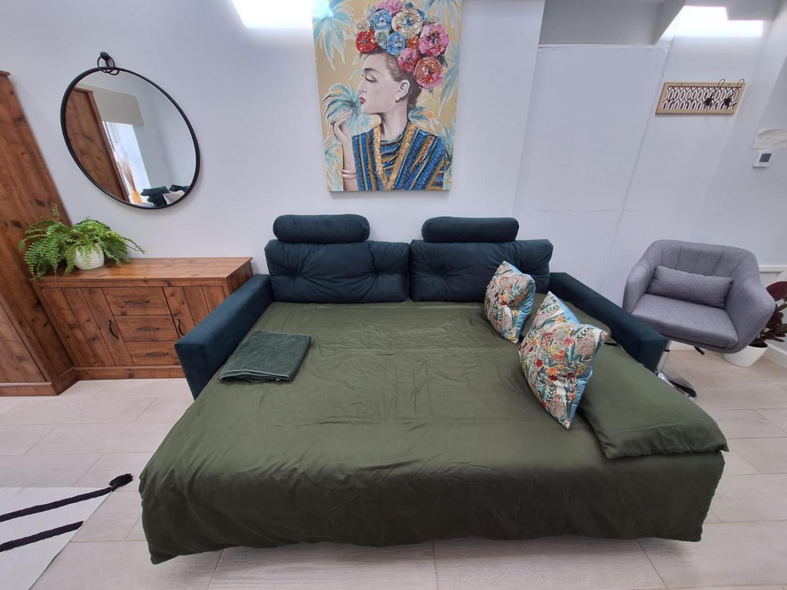 New, Stylish Studio Flat With Private Patio And Free On-Street Parking Check Out At 11Am Bournemouth Eksteriør billede