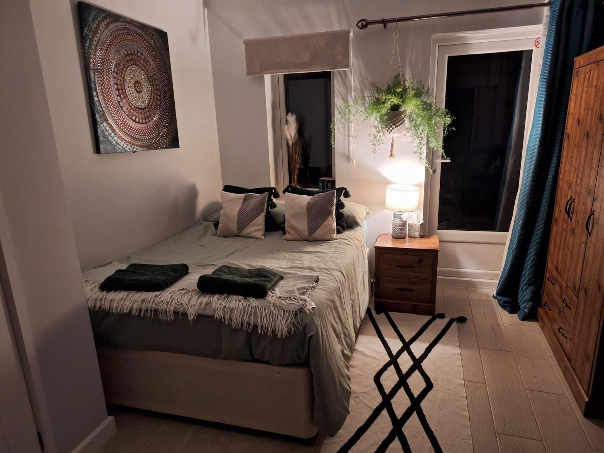 New, Stylish Studio Flat With Private Patio And Free On-Street Parking Check Out At 11Am Bournemouth Eksteriør billede